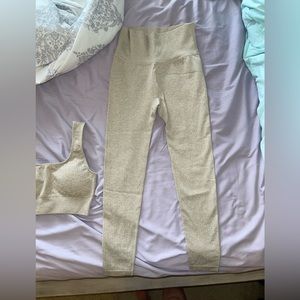 Work out set oatmeal color